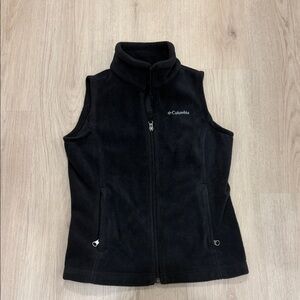 Columbia Medium 10-12 Black Fleece Zip-Up Vest